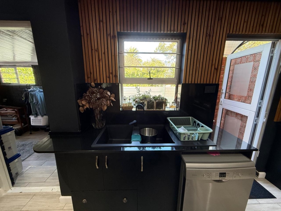 4 Bedroom Property for Sale in Sherwood Eastern Cape